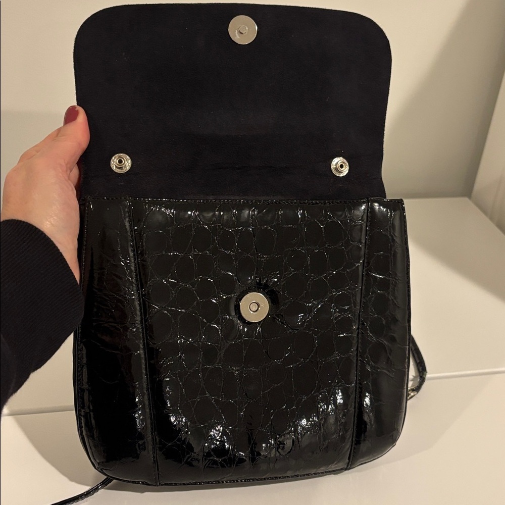 ROBERTO CAPUCCI Italian crossbody convertible
Purse - Picture 12 of 15